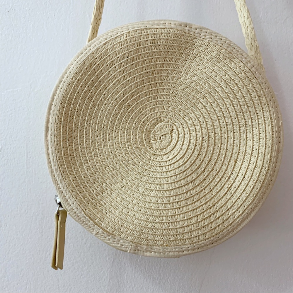 Crossbody Round Purse NWOT